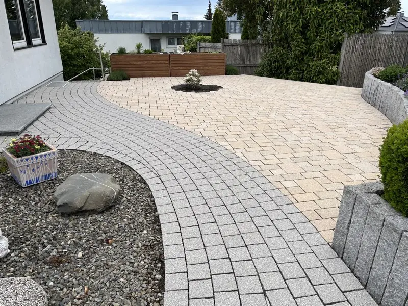 Hauseingang in Bogenweiler nach der Sanierung